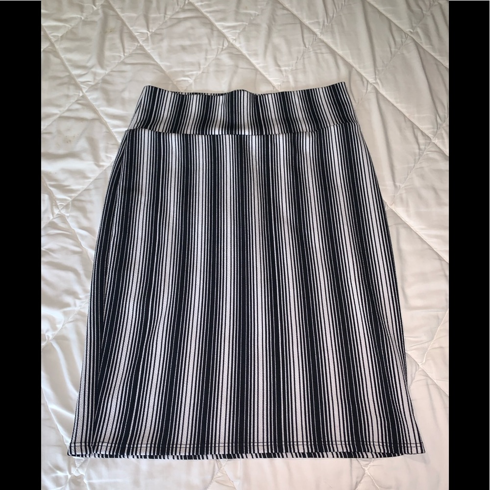 Lularoe Cassie skirt